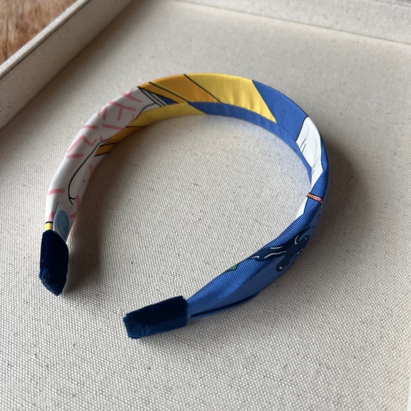 Alice + Hops Upcycled Hermes Scarf Headband - Picture 1 of 6